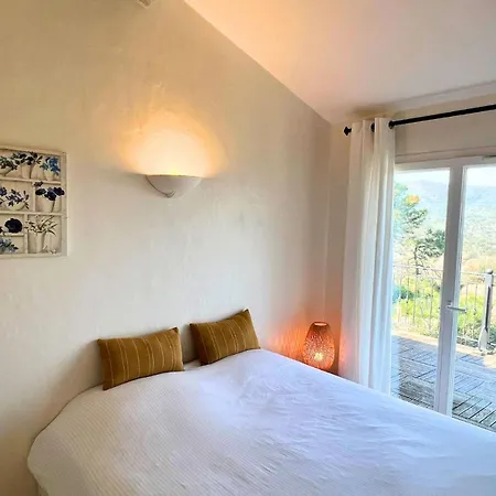 Esprit Du Sud Les 4 Mousquetaires * Roquebrune-sur Argens